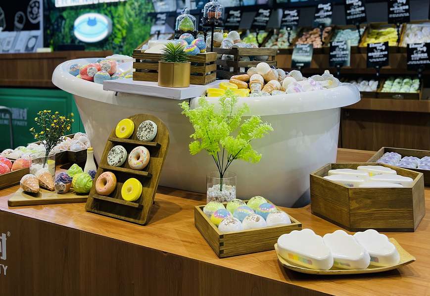 展臺(tái)中的產(chǎn)品成列該如何處理？上海展臺(tái)搭建裝修公司解讀